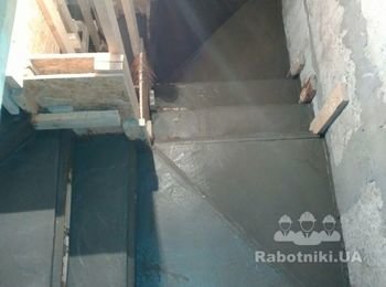 заливка бетонной лестницы