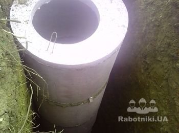 Монтаж колодца канализации глубиной 7 метров