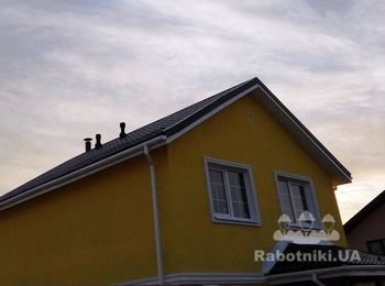 Вытяжные вентиляторы тихие, позволяют соединять воздушные каналы и выводить их на крышу дома.