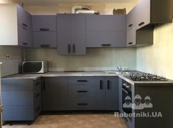 Кухня в квартире с газовым отоплением, газовый котел традиционно находиться в кухне